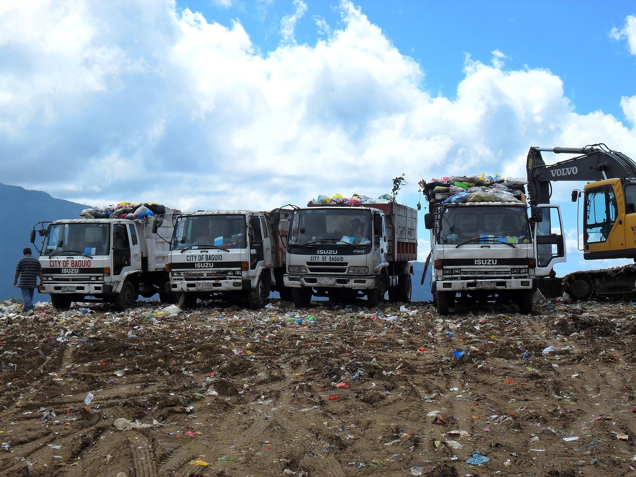 Jak działa miejski PSZOK garbage, dump, trucks, site, waste, trash, rubbish, junk, refuse, disposal, landfill, garbage, garbage, waste, waste, trash, landfill, landfill, landfill, landfill, landfill
